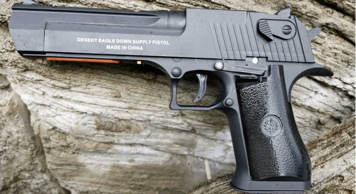 DESERT EAGLE V2 GEL BLASTER Mag feed black out version