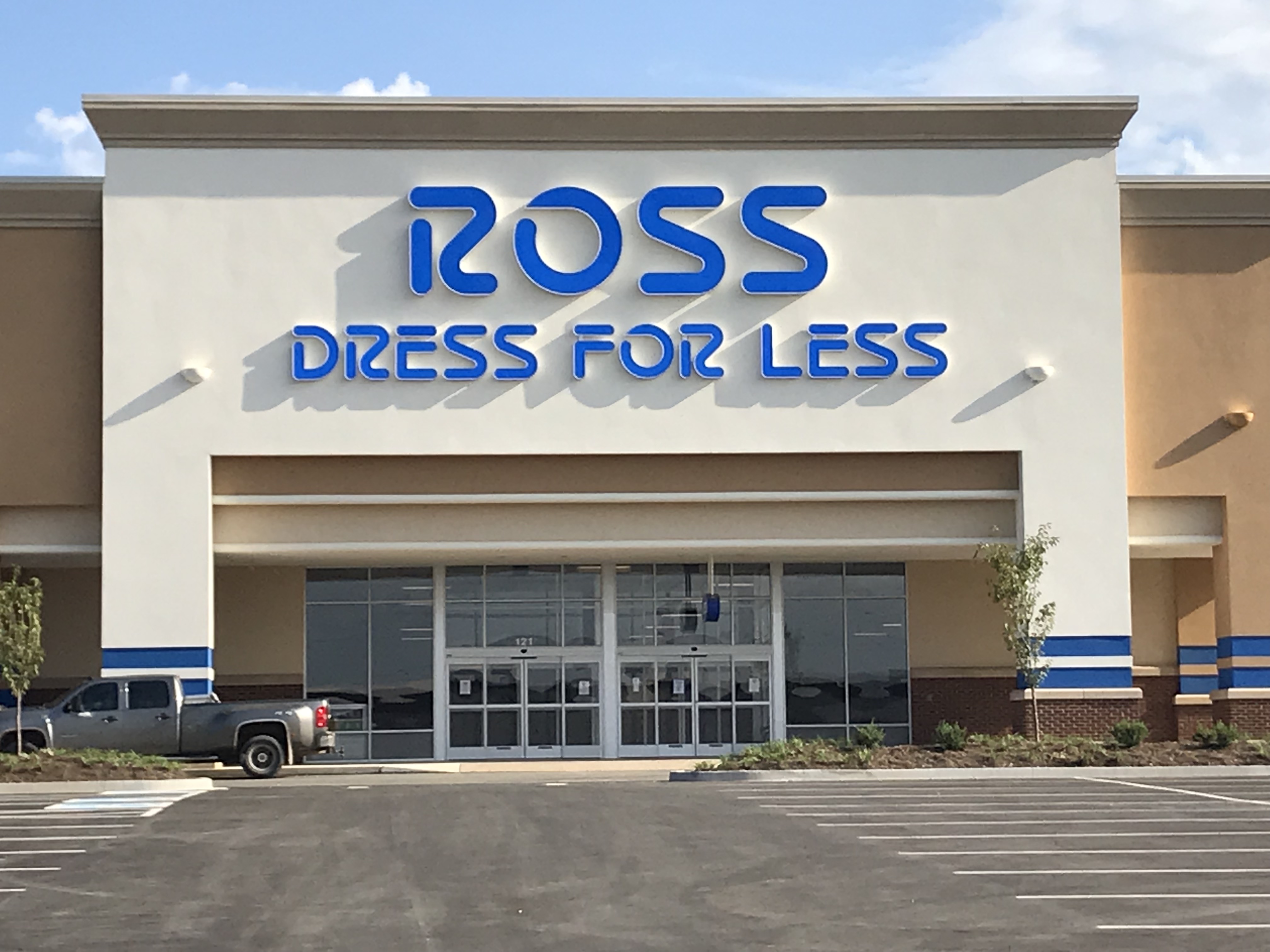Ross opening in October, holding job fair UCBJ Upper Cumberland