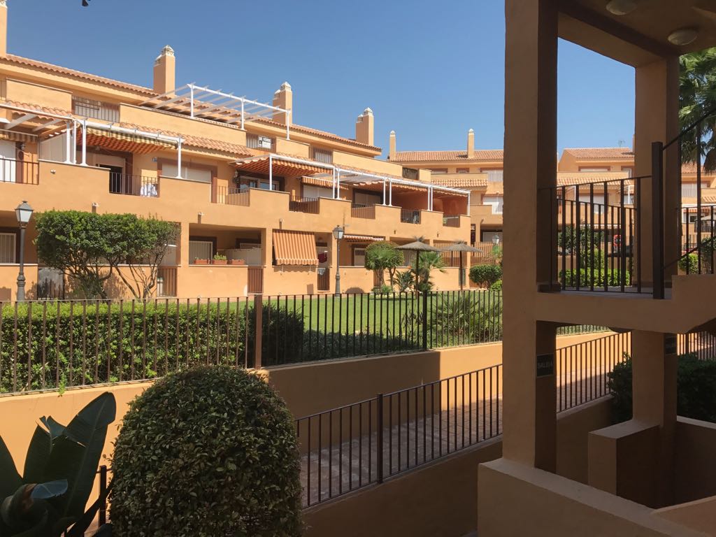 Marina de Casares Suites Casares (Málaga) UFACON