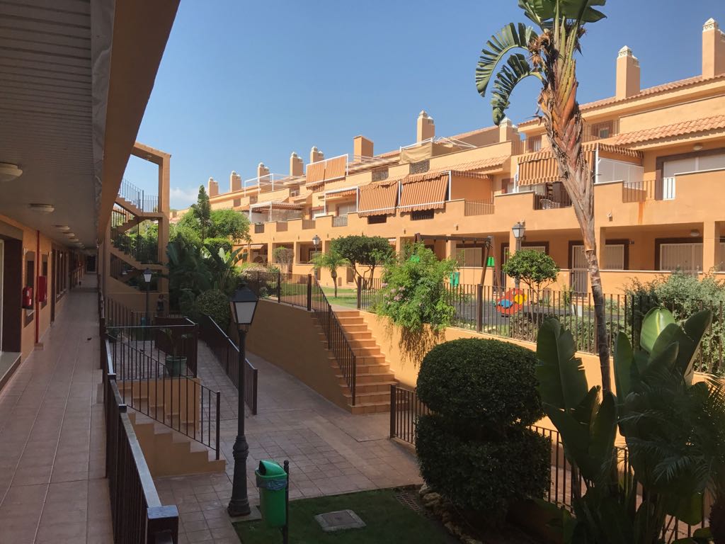 Marina de Casares Suites Casares (Málaga) UFACON