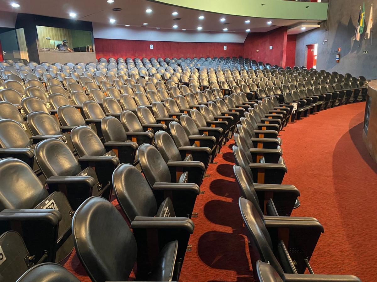 Teatro Universitário retoma atividades com nova estrutura e agenda