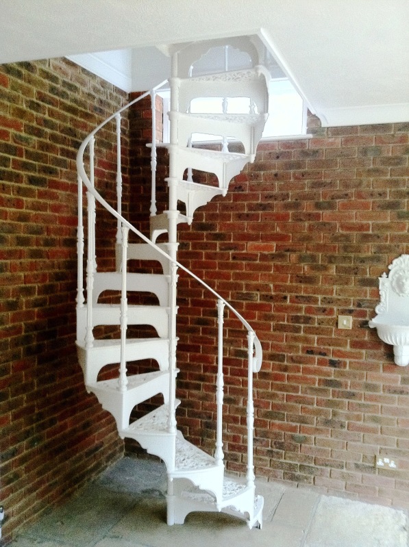 Antique Cast Iron Spiral Staircase with Landing and Balcony 6013
