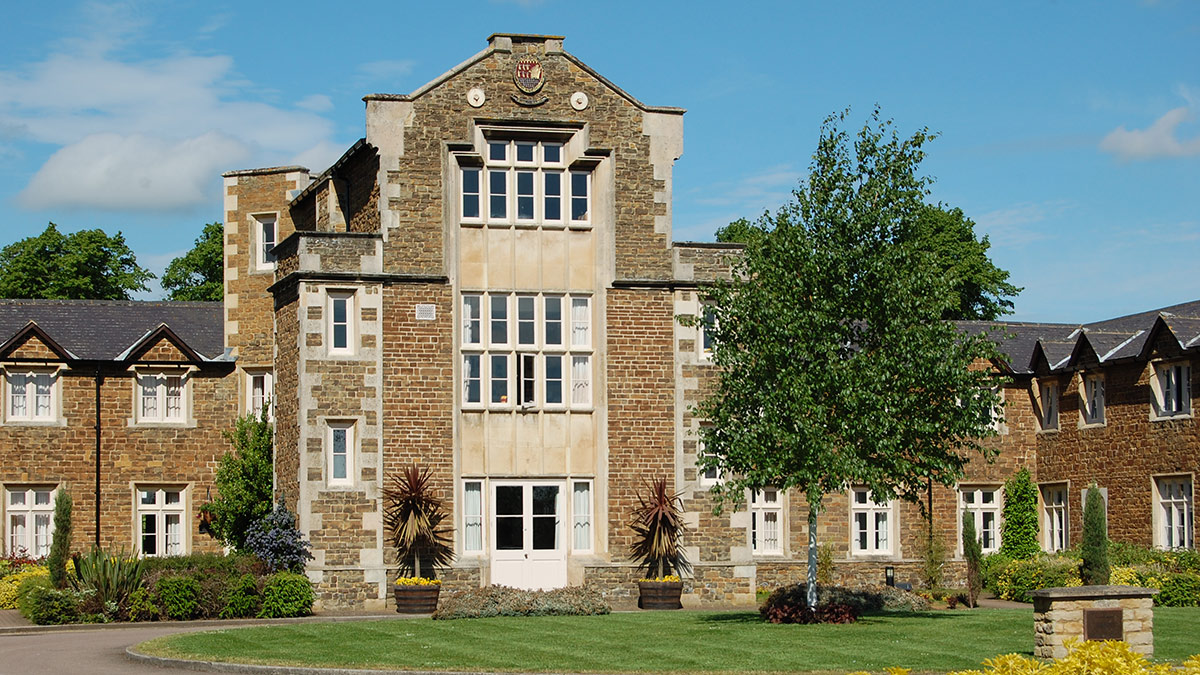 Oakham School UK Study Centre