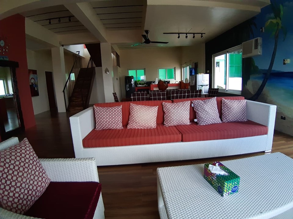 5 Year Old Catmon Beach House w/ Private Sea Pool For Sale in Cebu U
