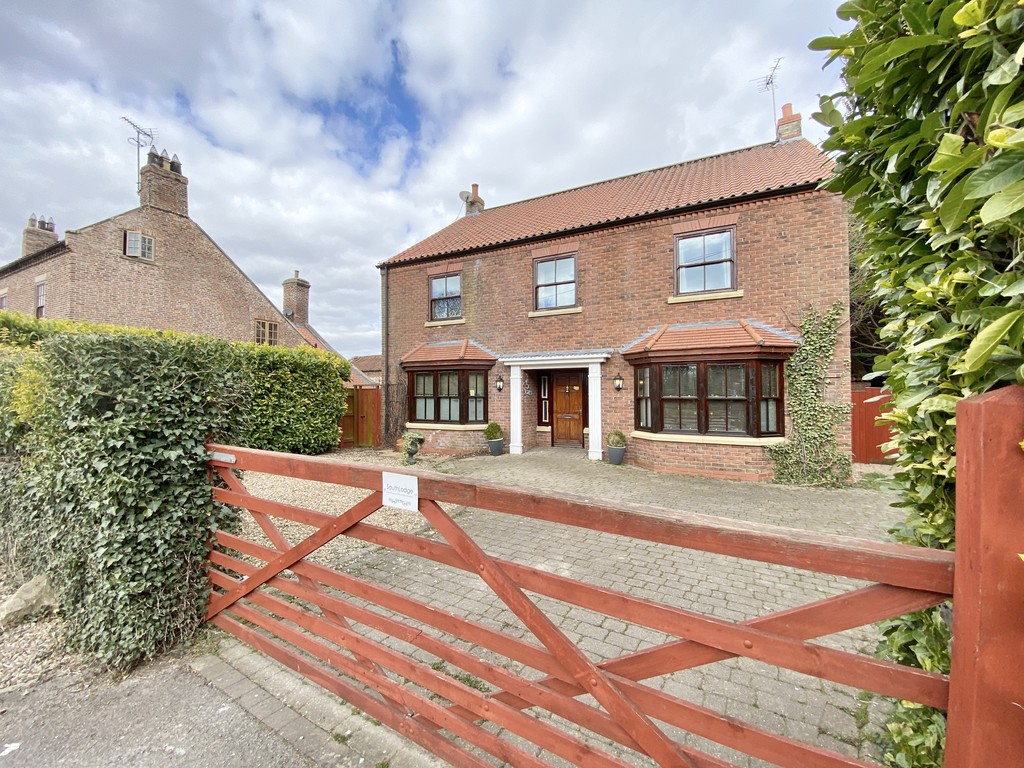 6 bedroom Detached House Ullyotts