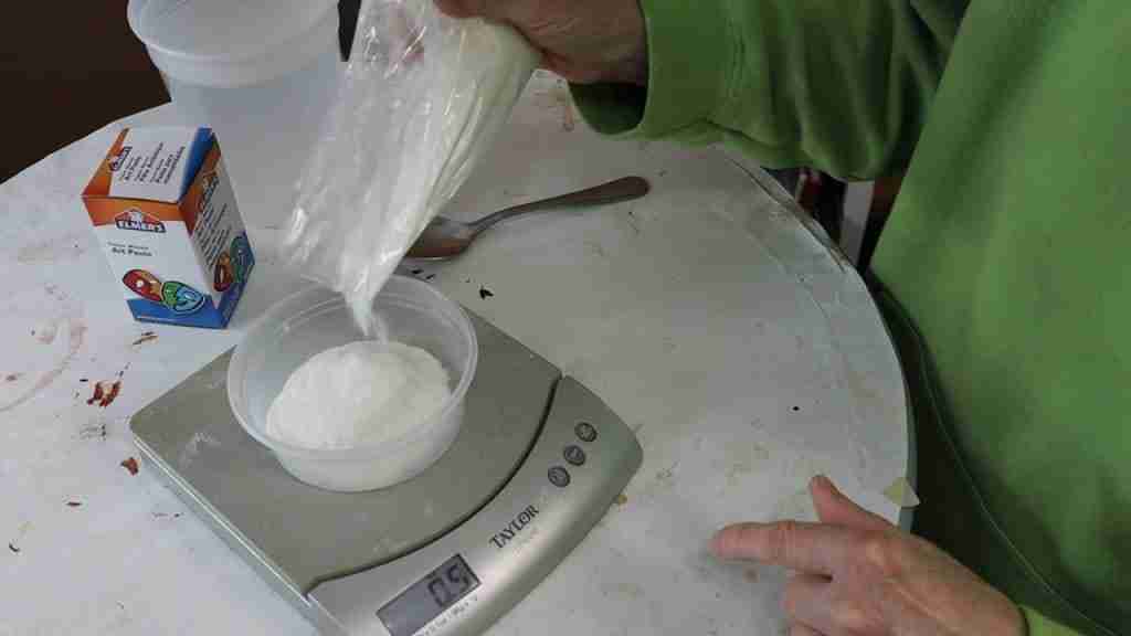 GlutenFree Paper Mache Paste (Won't Attract Mold, And It's Cheap