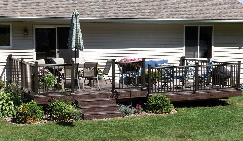 UltraDeck Fencing