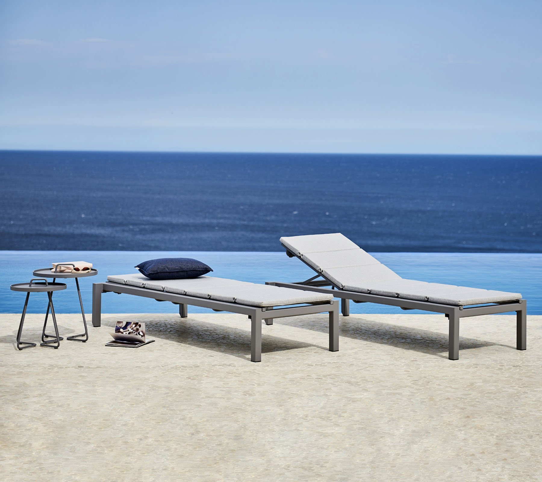 Caneline Relax Sunbeds Metal OutdoorPatio Furniture Ultra Modern