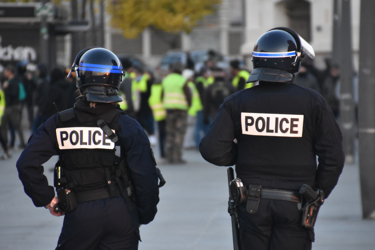 Policer la police de la théorie à la pratique Université de Montpellier