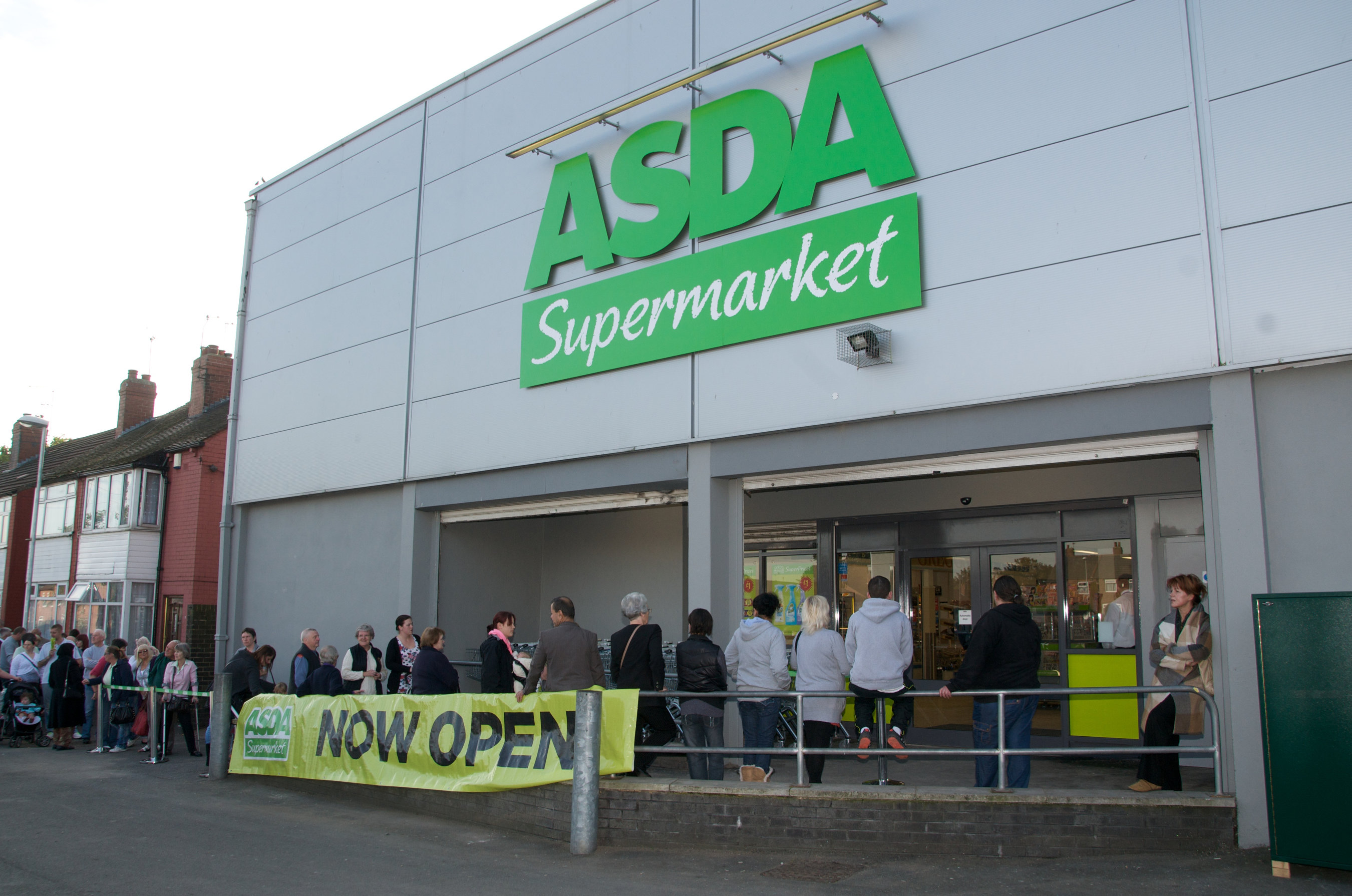 Asda lists new Young’s brand in place of Icelandic’s Saucy Fish Undercurrent News