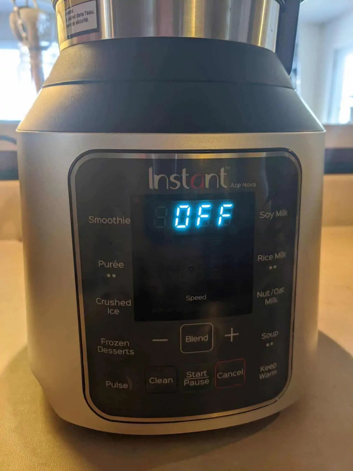 Reviewing The Instant Ace Nova Blender