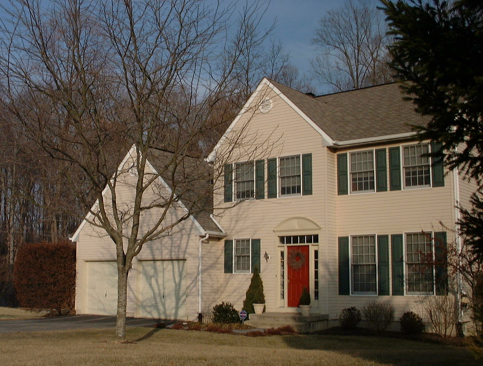 A Meticulously Maintained Somerset Lake Charmer