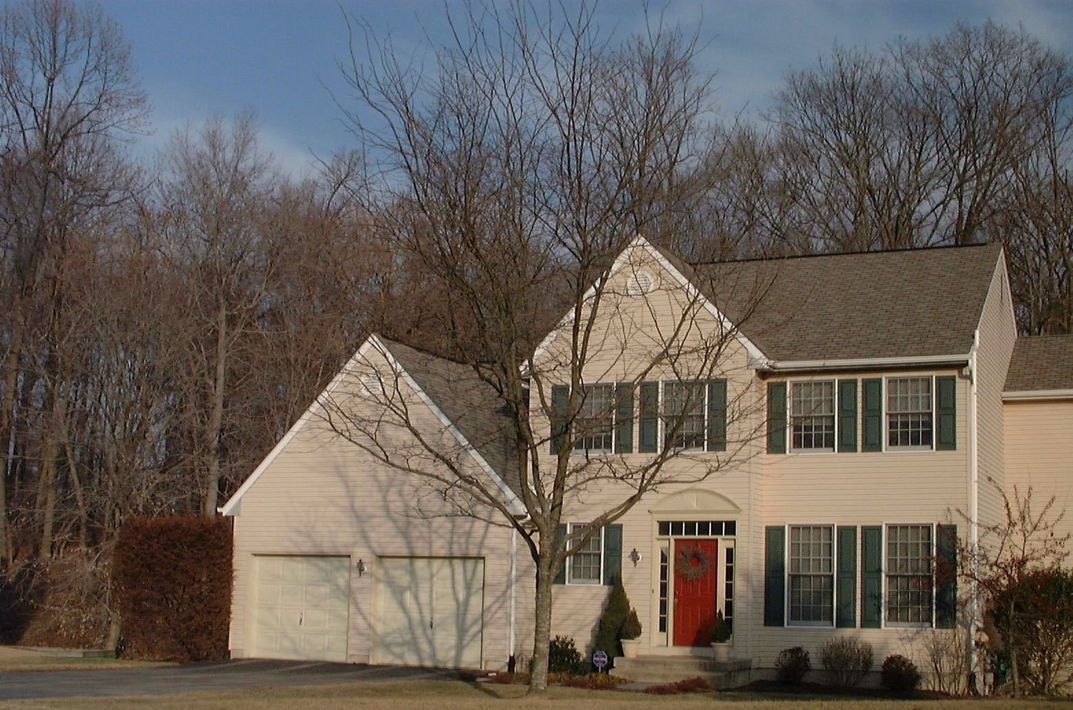 A Meticulously Maintained Somerset Lake Charmer