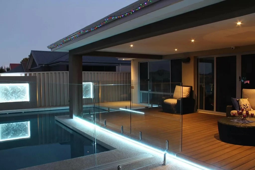 What’s The Best Composite Decking Around Pool? UNIFLOOR