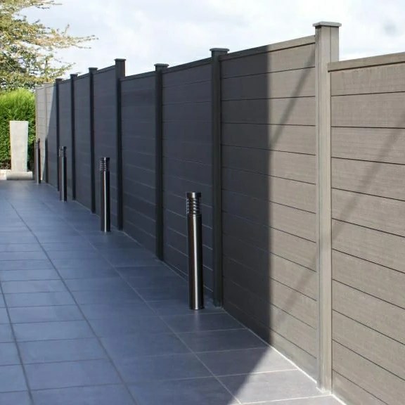 Composite Fencing Vs. Wood Fencing UNIFLOOR