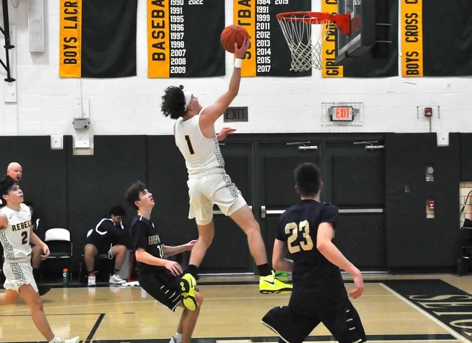 TikTok Social media star Connor Spratt back from injury, pouring in