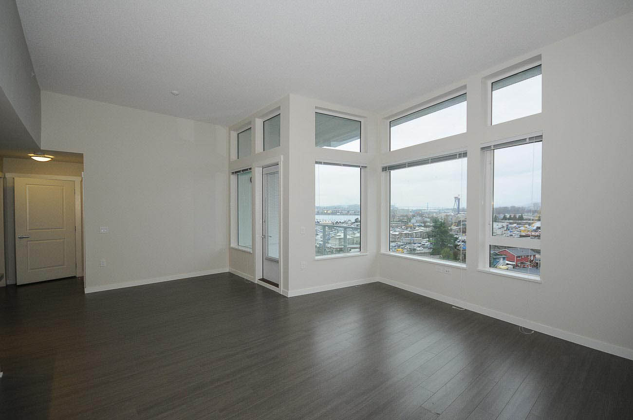 Spacious 2 Bdrm Penthouse in Lolo for Rent