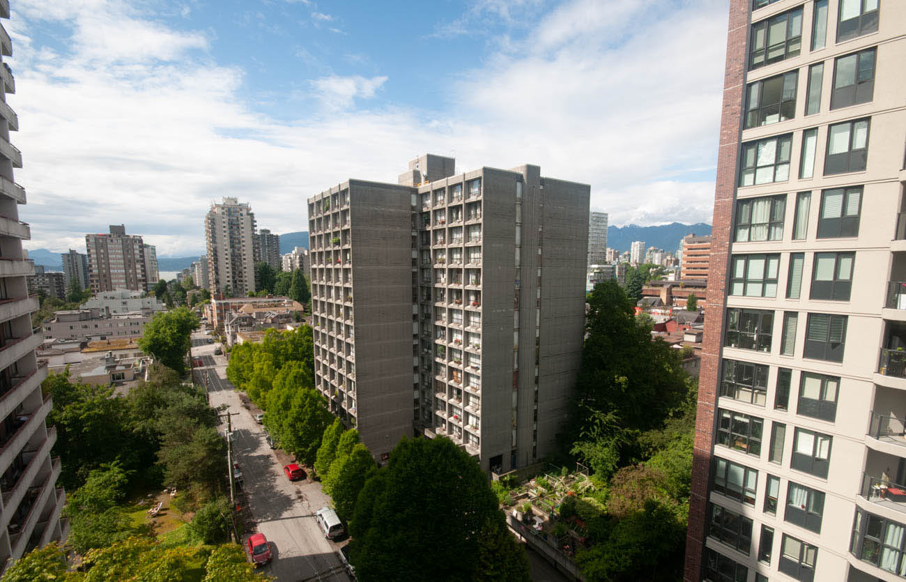Stylish furnished 1 bed condo in the Beach District West End Vancouver