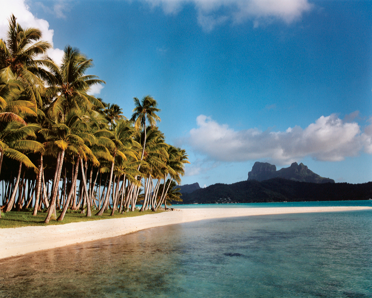 Private French Polynesian Island Listed for 42 Million Luxury Homes
