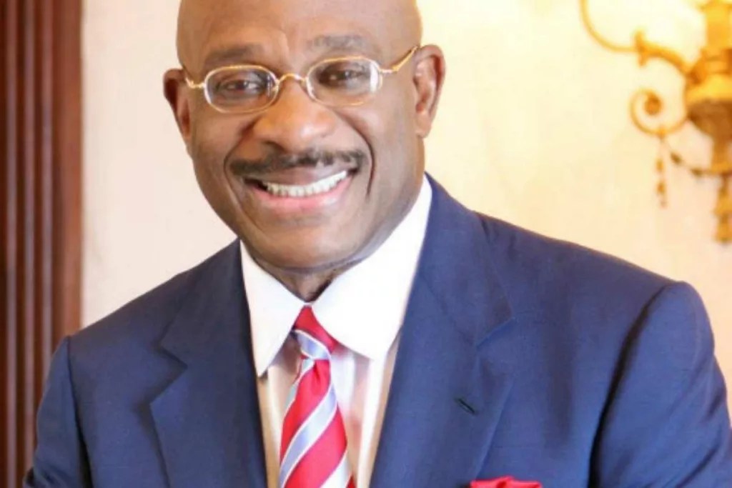 Willie Gary Net Worth 2023 Here's How Much is the Famous American(07)