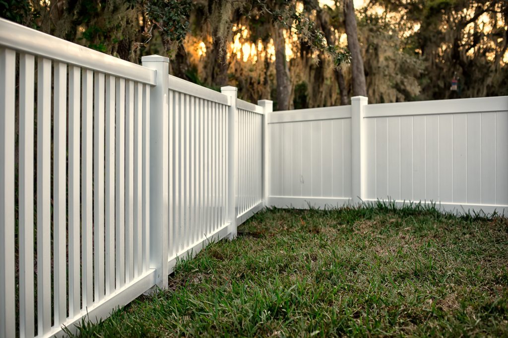 Why PVC Fencing is Better Than Wood for Residential Use United Deist