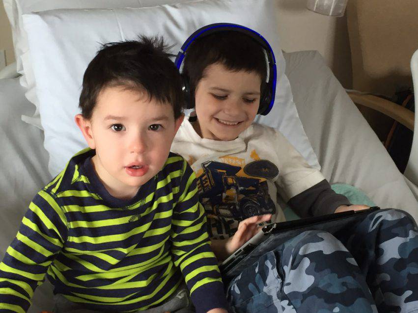 Una cartolina per Natale al piccolo Jacob, un bambino malato che sta