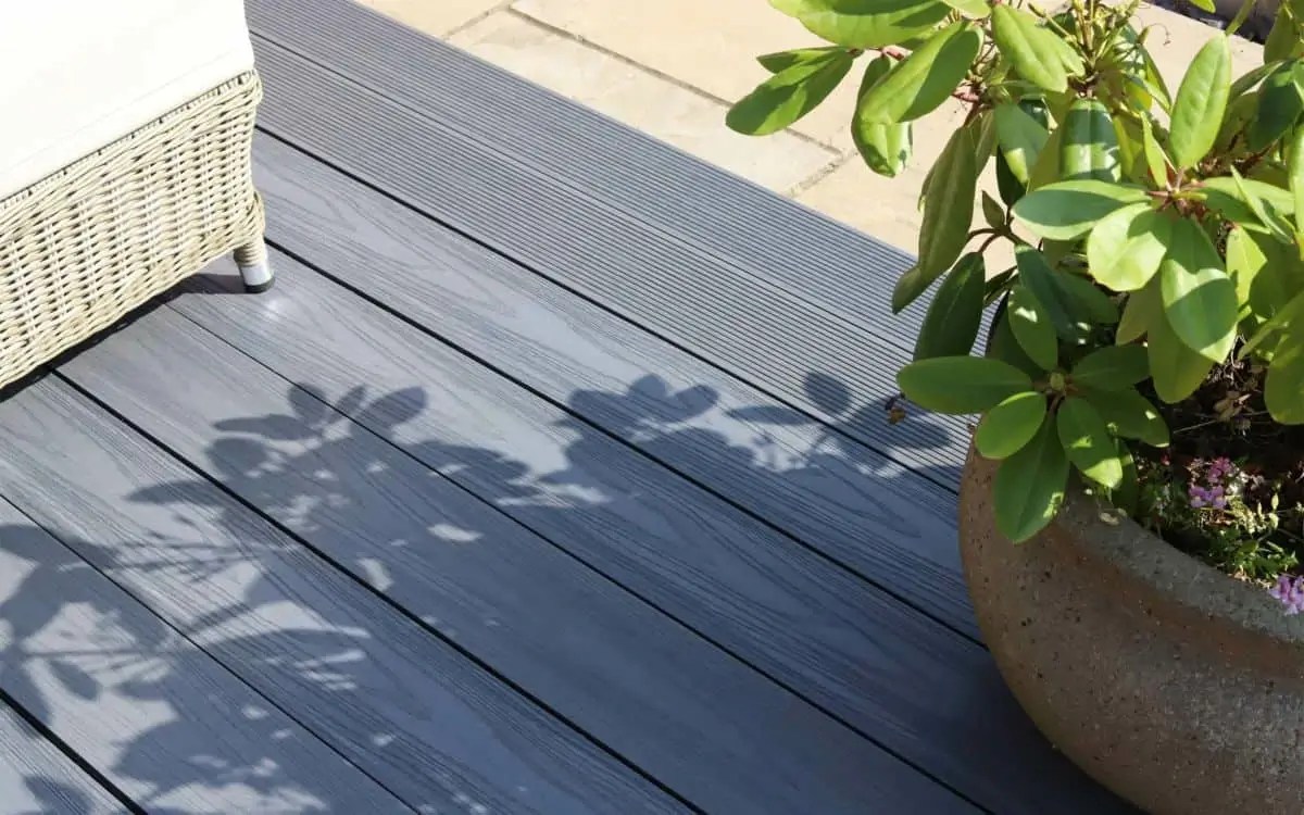 Best composite decking manufacturer & supplier UNIWPC