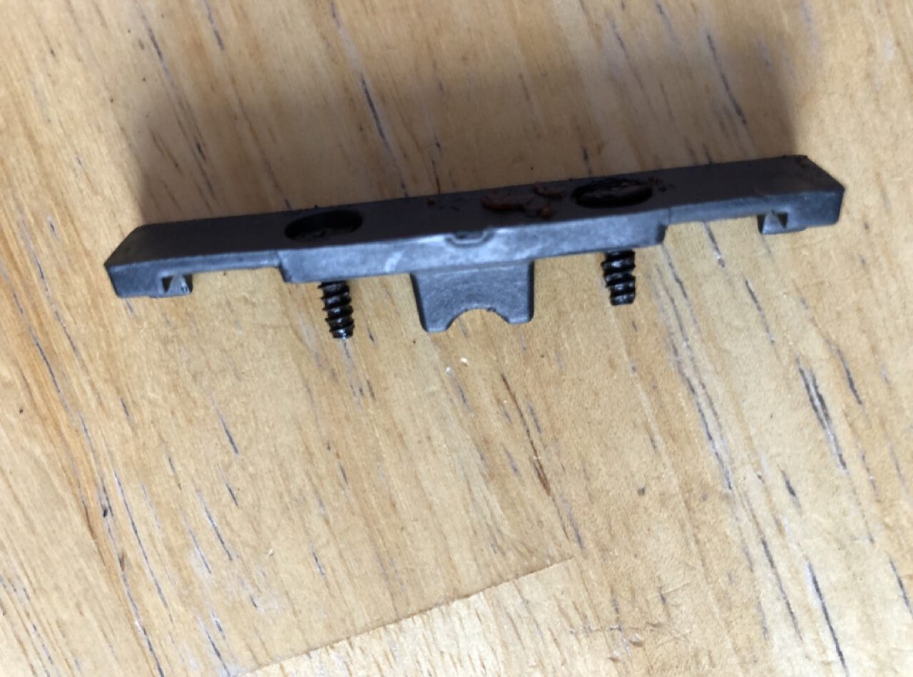 Sandwich toaster Krups FDK451 how to dismount it to fix the holding