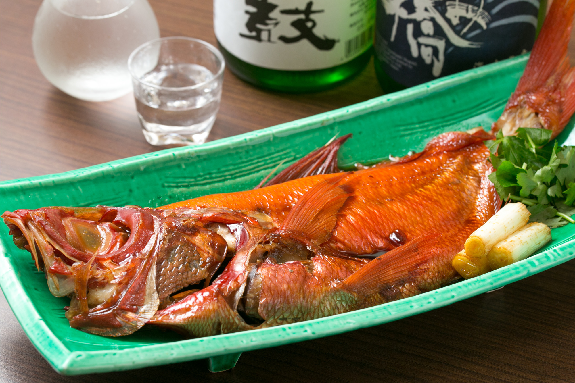 平塚の魚屋が営む居酒屋・料理店「魚屋魚八」
