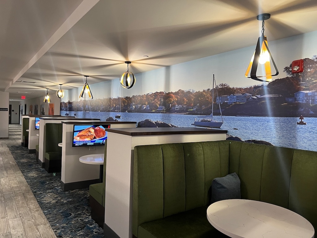 Hampton Inn Breakfast What's in Store for You? (Hours & Menu Options