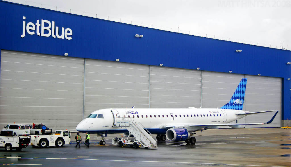Is JetBlue Airways Safe? [2022] UponArriving