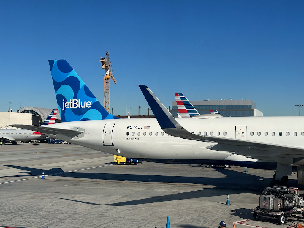 Does JetBlue Fly to Hawaii? UponArriving