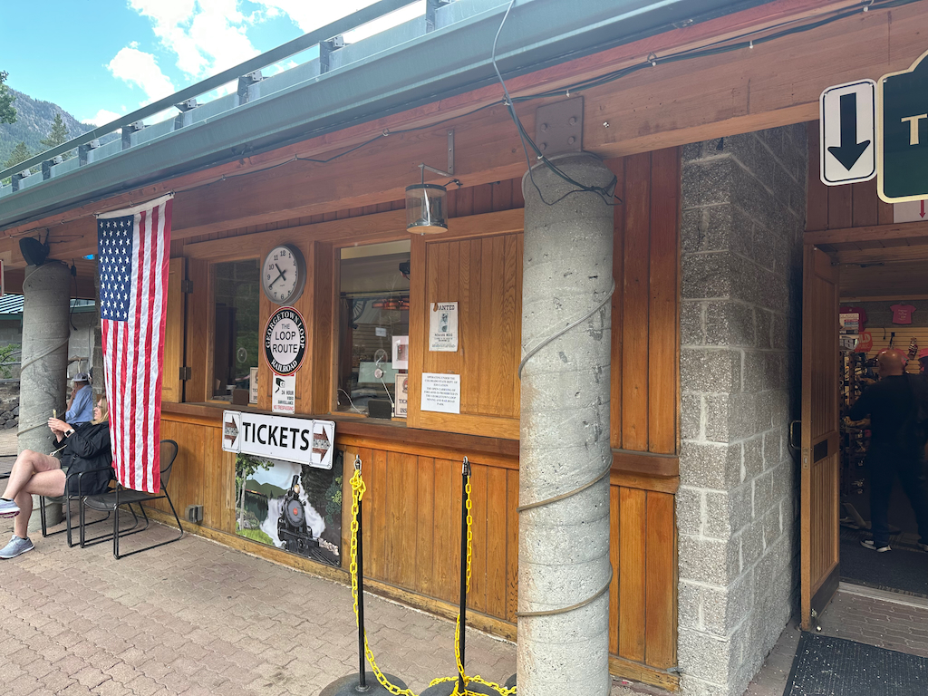 Loop Railroad Worth It? (Honest Review) UponArriving