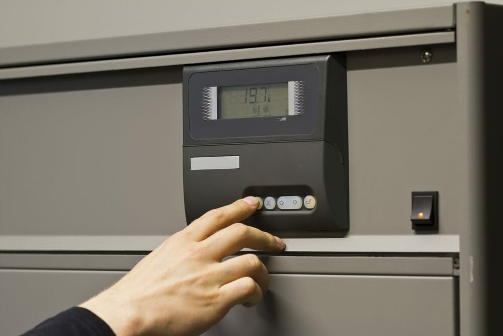 Data Center Best Practices Specifying Cooling Unit Set Points