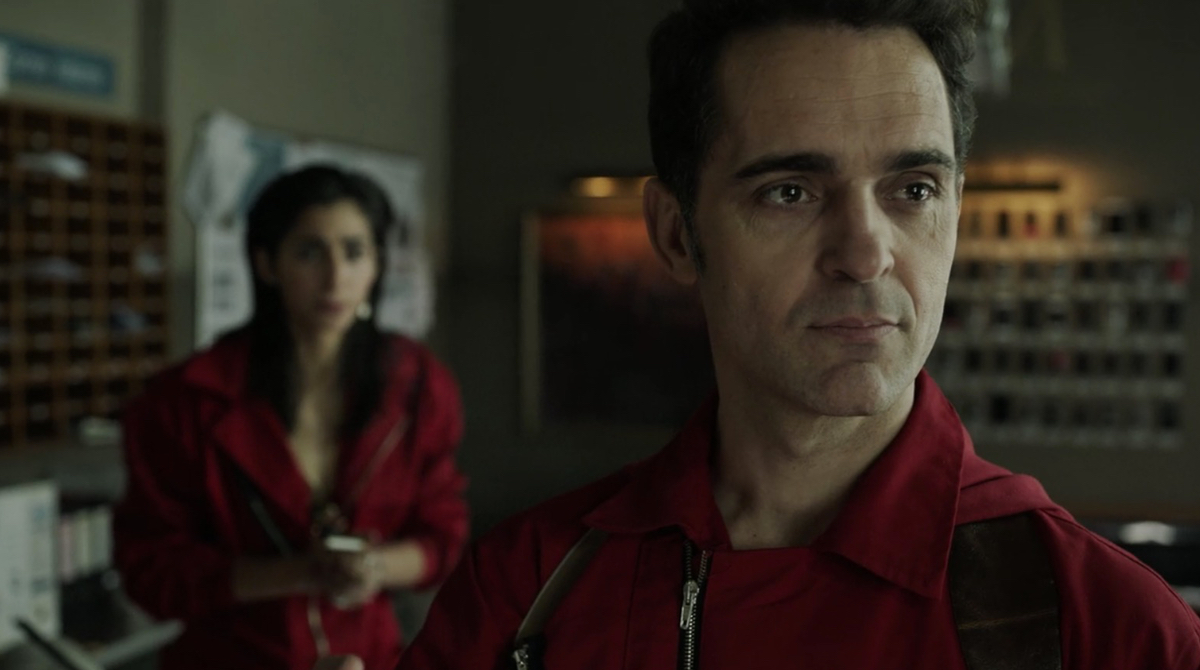 Dime productos quimicos espejo de puerta la casa de papel enfermedad de