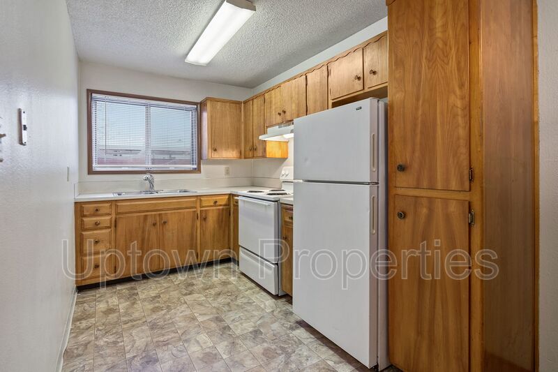 8029 NE Flanders St Portland, OR 972137035 Uptown Properties