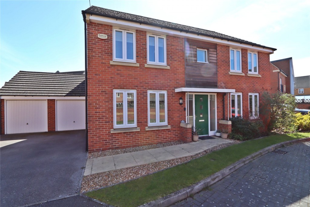 Broughton, Milton Keynes, 4 bedroom, Detached House