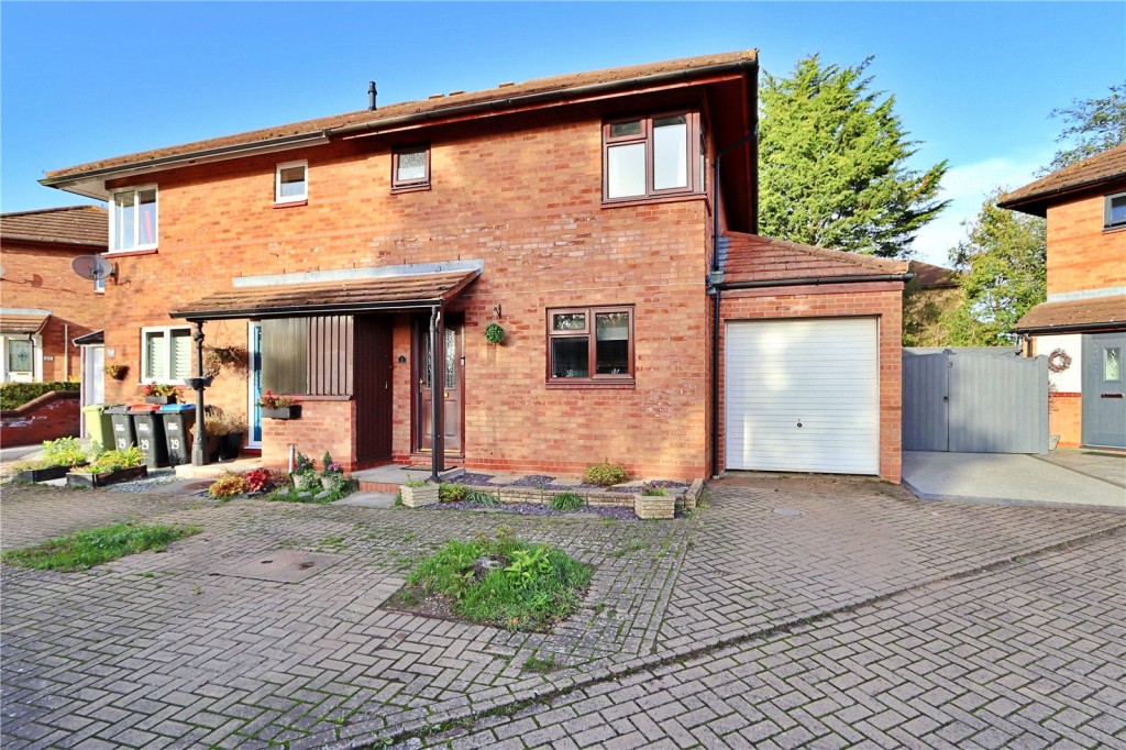 Great Holm, Milton Keynes, Buckinghamshire, 3 bedroom, Semi Detached House