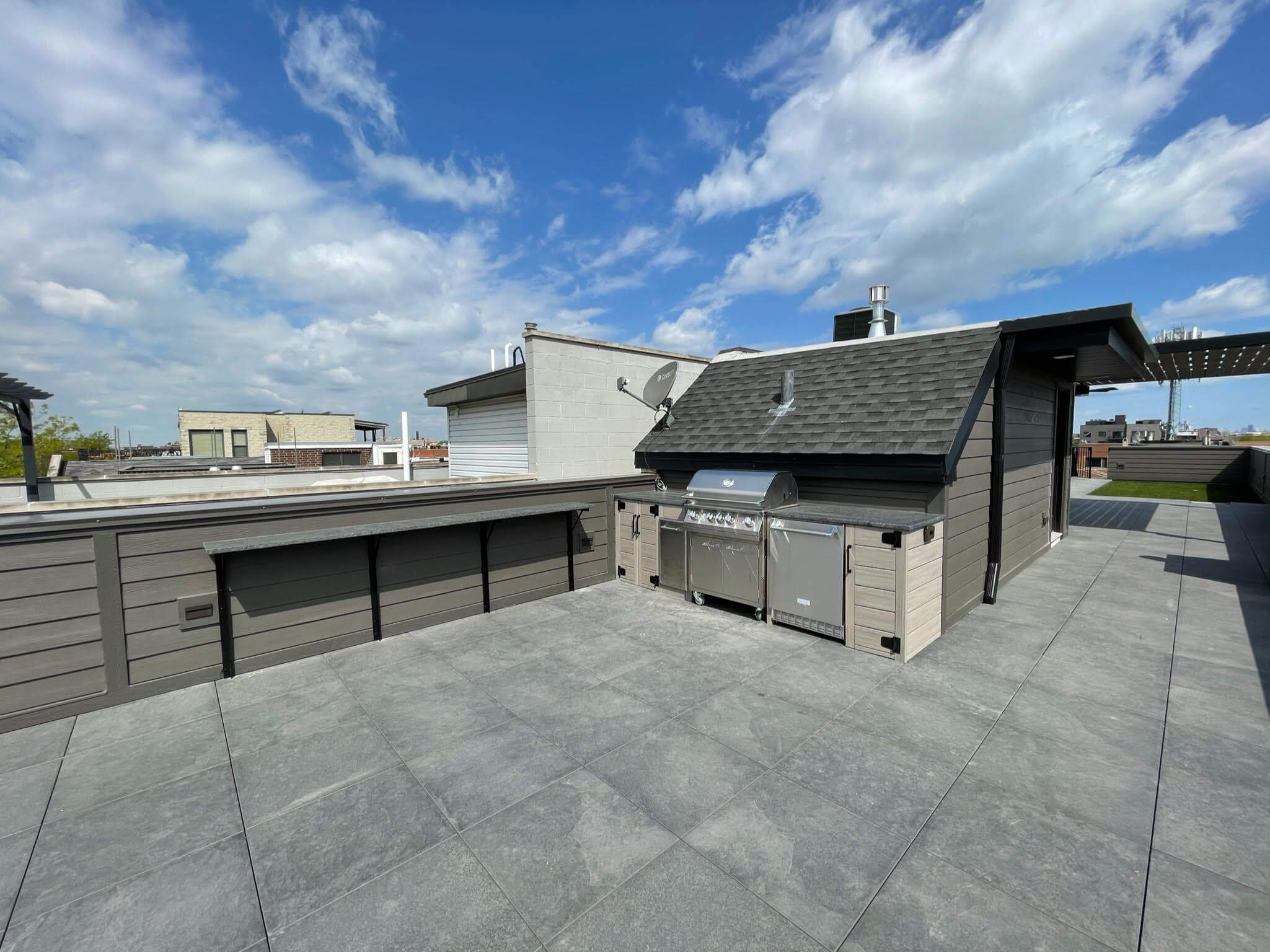 West Loop Rooftop Urbane Home