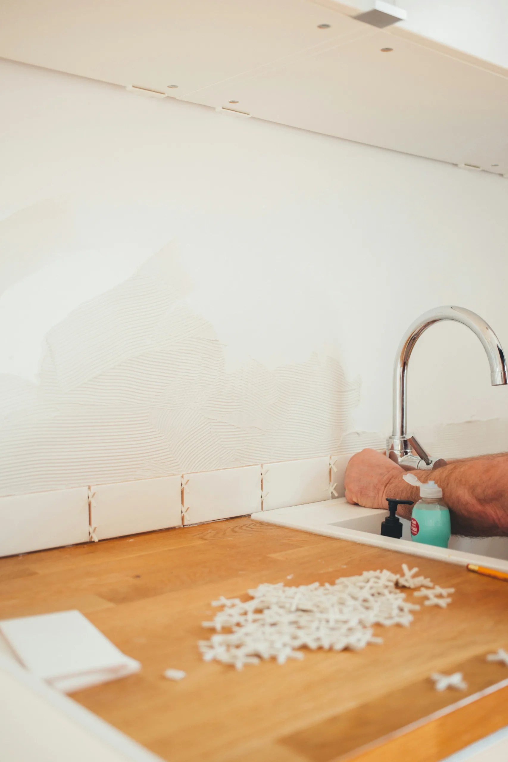 8 Signs You Need To Call A Plumber Urban Splatter