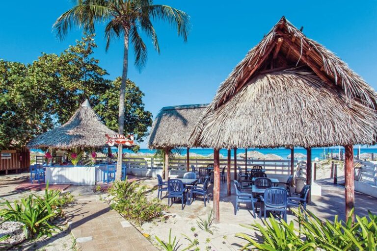 Kuba All Inclusive ab 325€ p.P. im Oktober mit Direktflügen von Frankfurt, Strandhotel