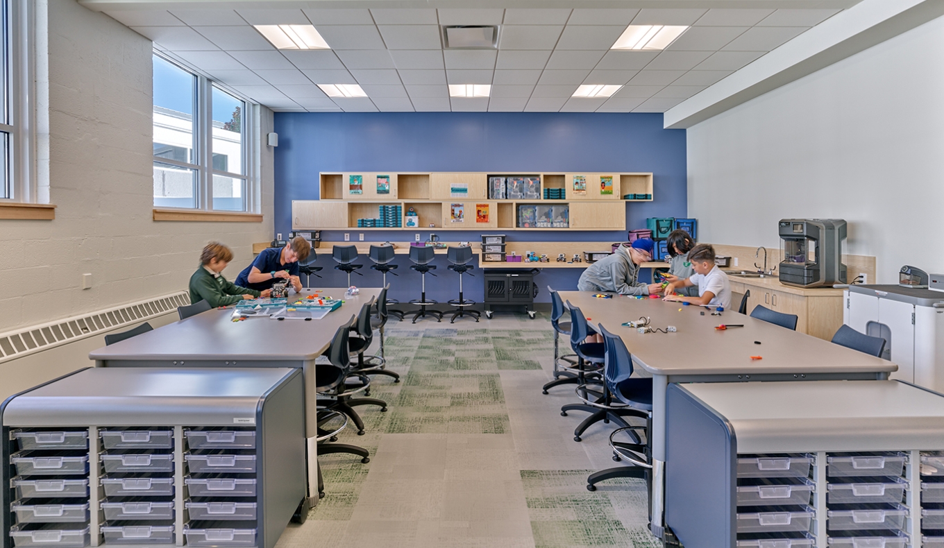 New Learning Commons and Main Entrance USA Architects