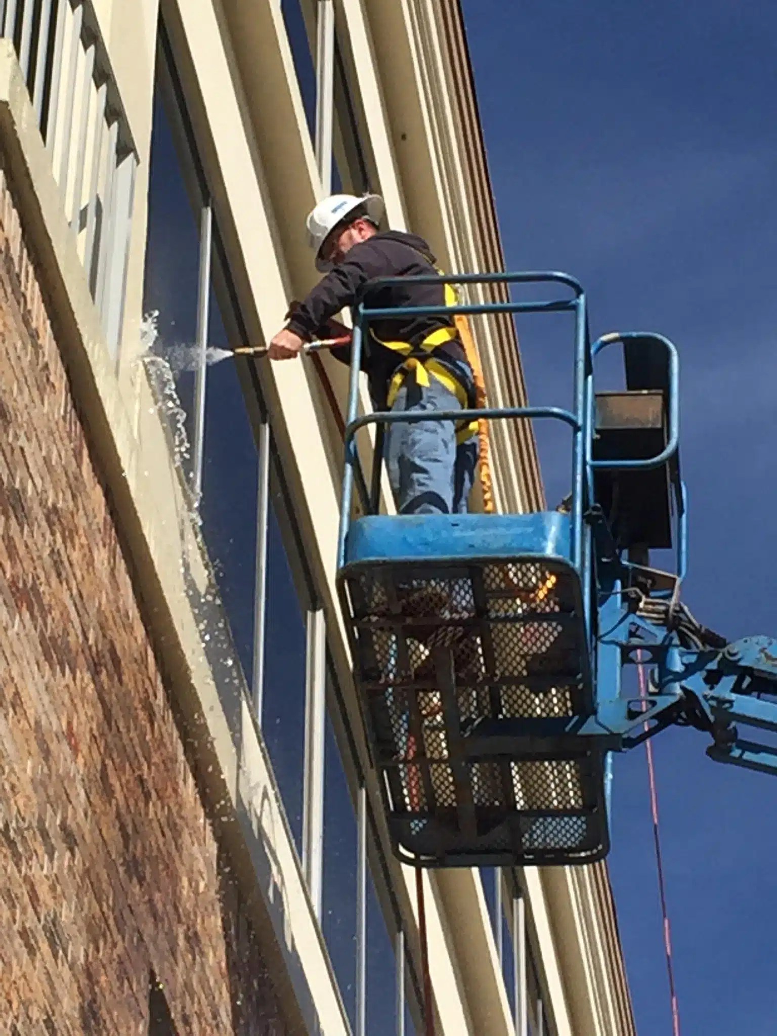 Spray Nozzle Water Leak Testing with AAMA 501.2 standard Pensacola