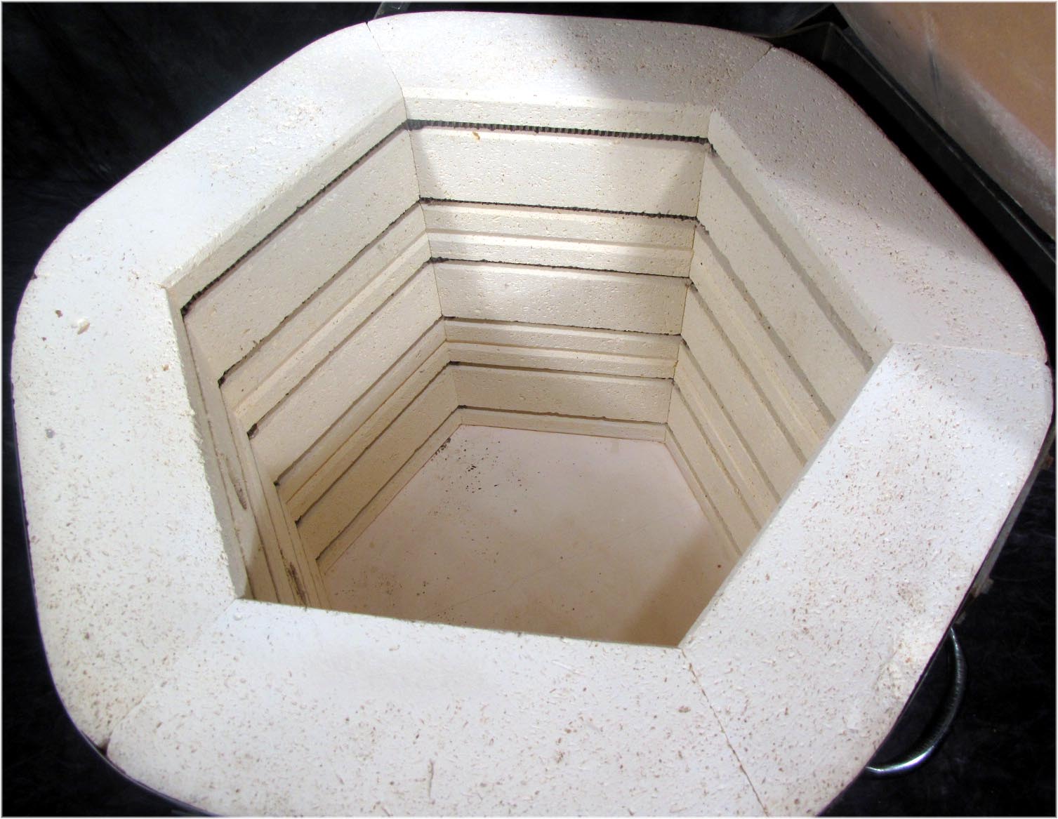 NICE CRESS B1411 115V ELECTRIC CERAMIC KILN with MODEL "K" KILN SITTER