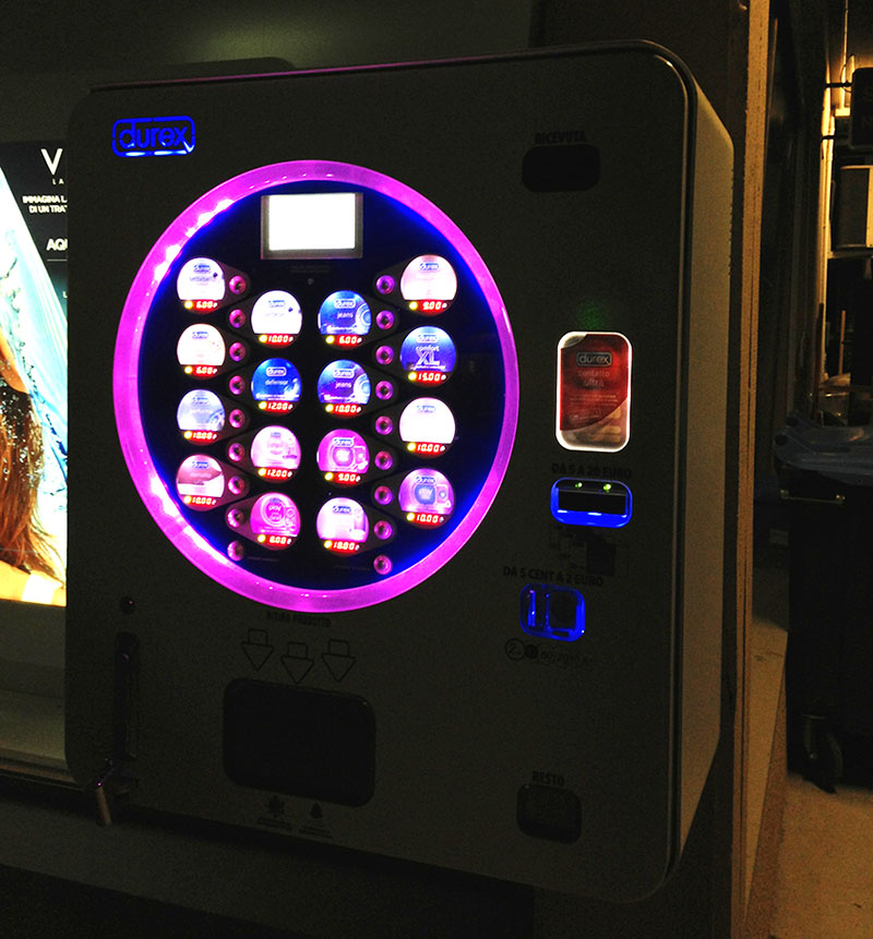 CONCEPT & PRODUCT DESIGN VENDING MACHINE DESIGN