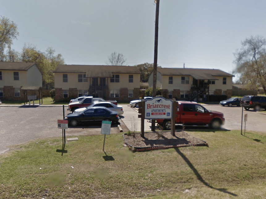 Briarcrest Apartments 208 E. Wells, Madisonville, TX 77864
