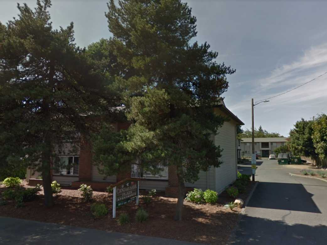 Candalaria Plaza Apartments 1009 SE 162nd Avenue, Portland, OR 97233