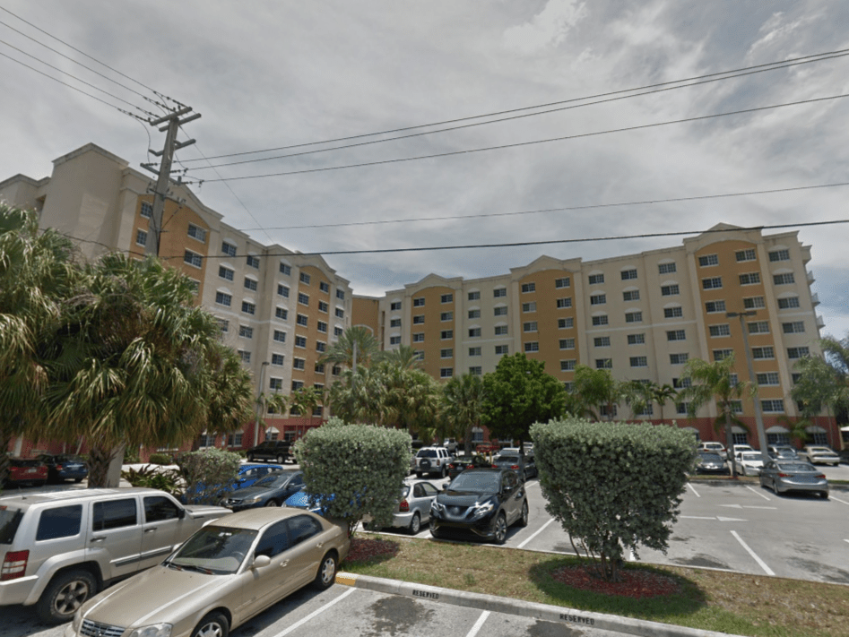 Meridian Apartments in Hollywood 2900 N 26th Ave, Hollywood, FL 33020