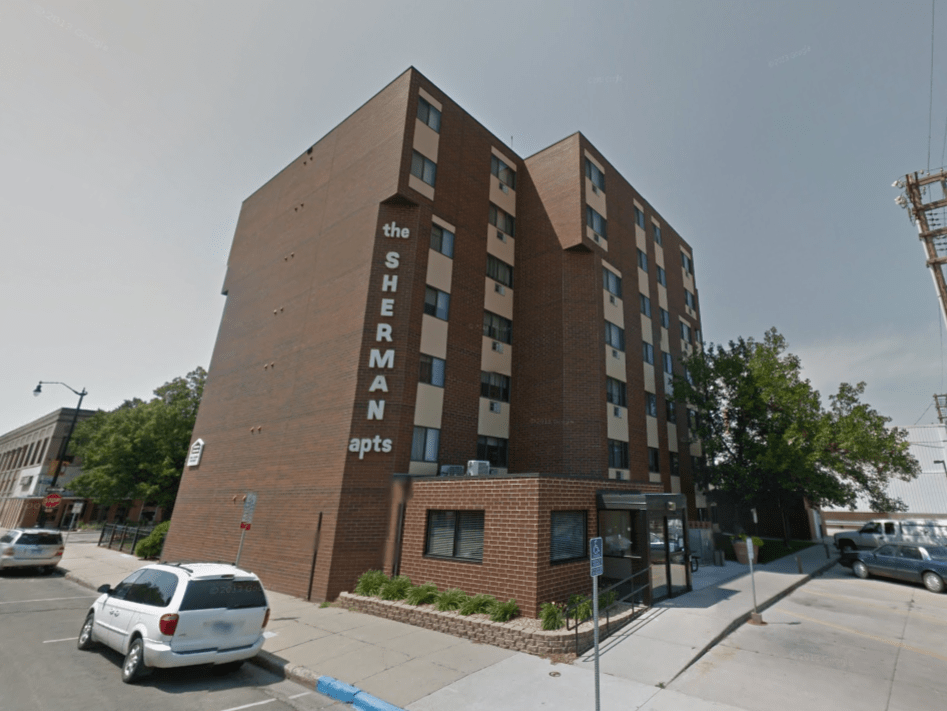 Jackson Heights Apartments 1016 1st Ave SE, Aberdeen, SD 57401