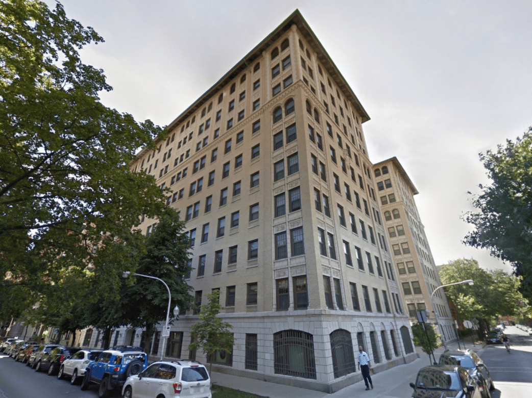 Britton Budd Apartments 501 W Surf St, Chicago, IL 60657